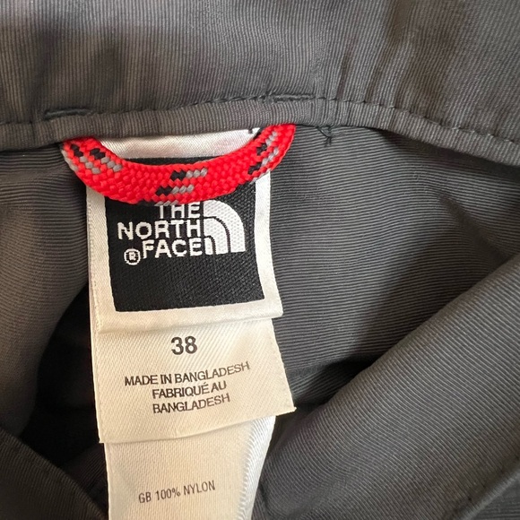 The North Face Men's Hiking Shorts, size 38 - Picture 7 of 7